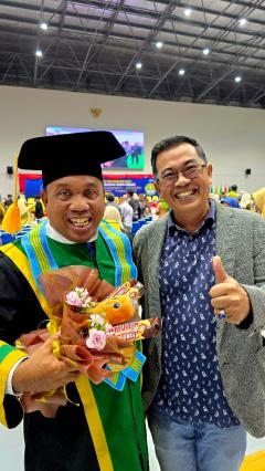 Atlet Bridge Riau, Rahman Karnila, Resmi Dikukuhkan sebagai Profesor di Universitas Riau